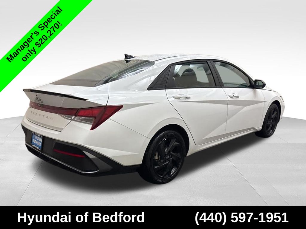 2026 Hyundai Elantra SEL Sport - Image 5