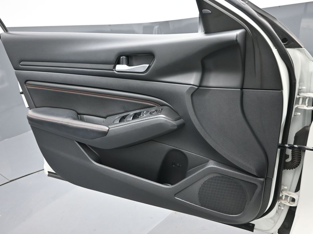 2022 Nissan Altima SR Intelligent AWD