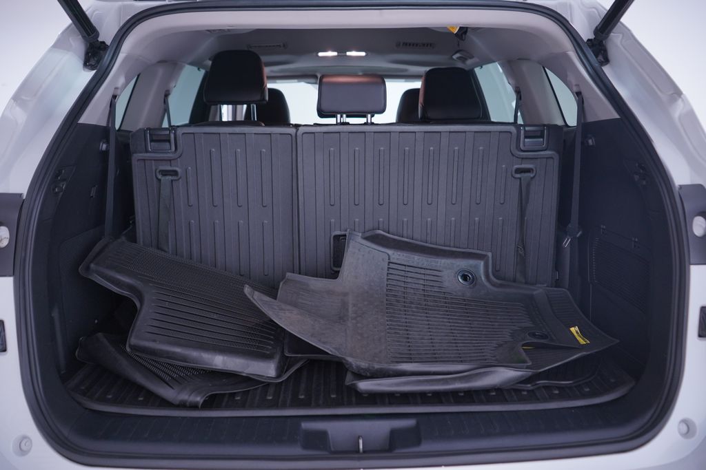 Thumbnail: 2023 Toyota Highlander - 22