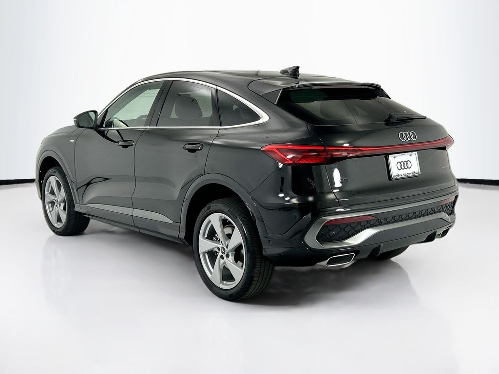 Thumbnail: 2026 Audi Q5 - 7