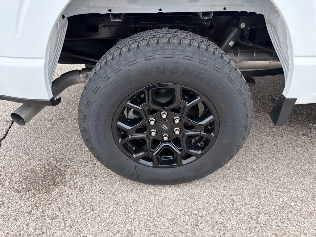 New 2026 White Ford XLT image 23