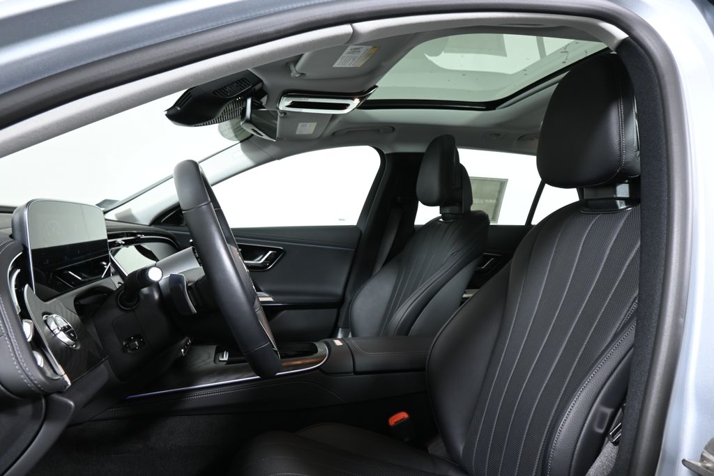 Thumbnail: 2025 Mercedes-Benz E-Class - 15
