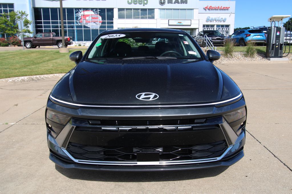Used 2025 Hyundai Sonata Sedan