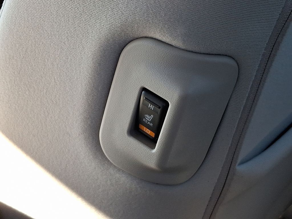 Thumbnail: 2015 Nissan Leaf - 12