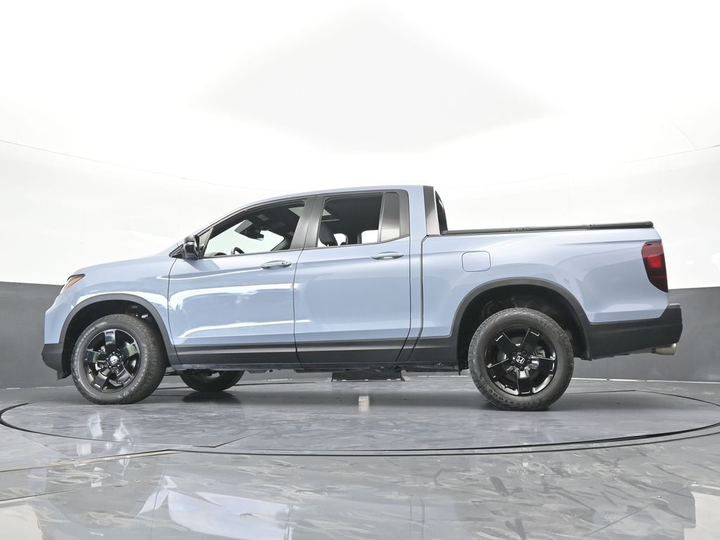 Used 2024 Gray Pearl Honda Black Edition image 63