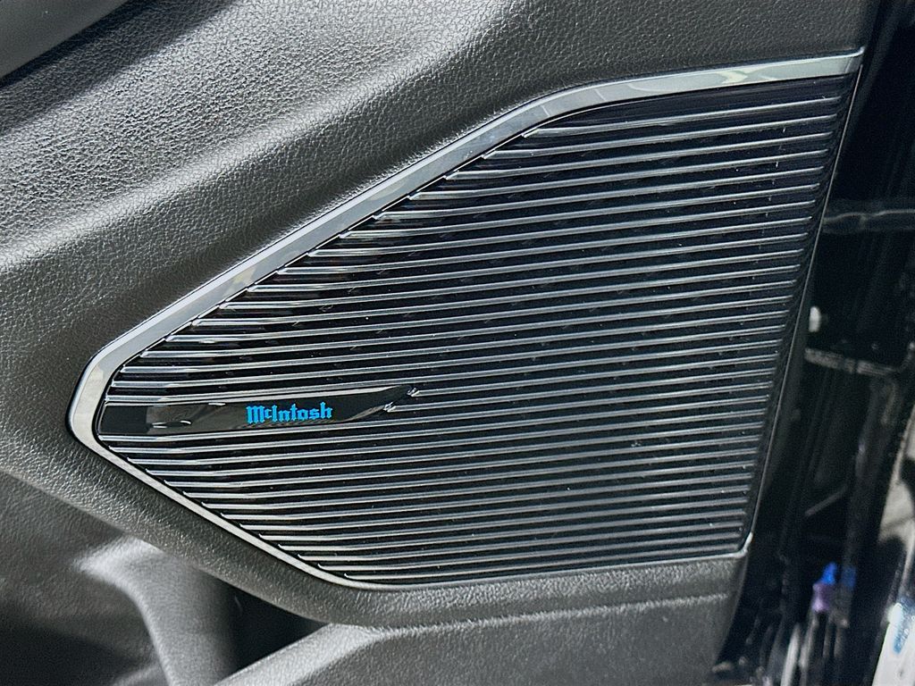 Thumbnail: 2024 Jeep Grand Cherokee - 19