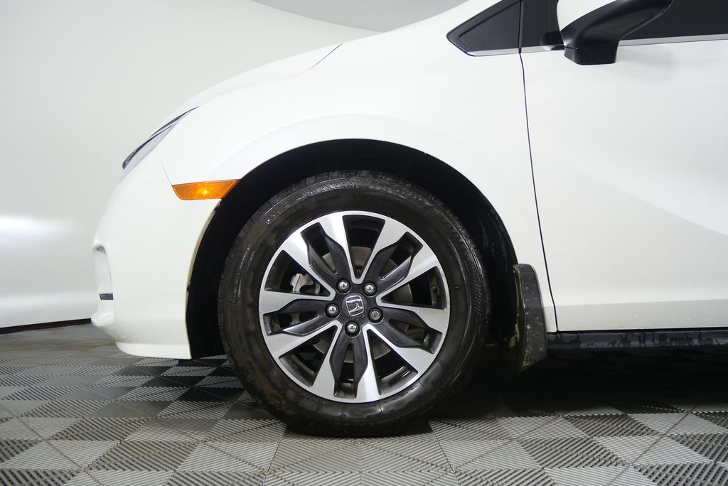 Thumbnail: 2023 Honda Odyssey - 7