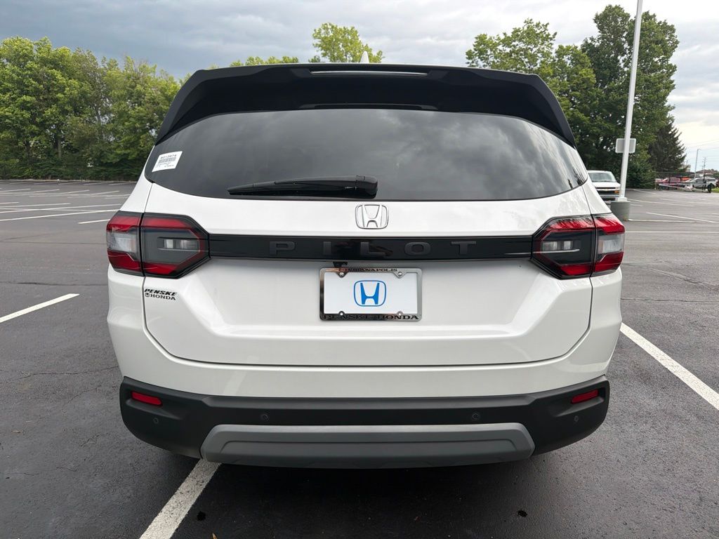 Thumbnail: 2024 Honda Pilot - 4
