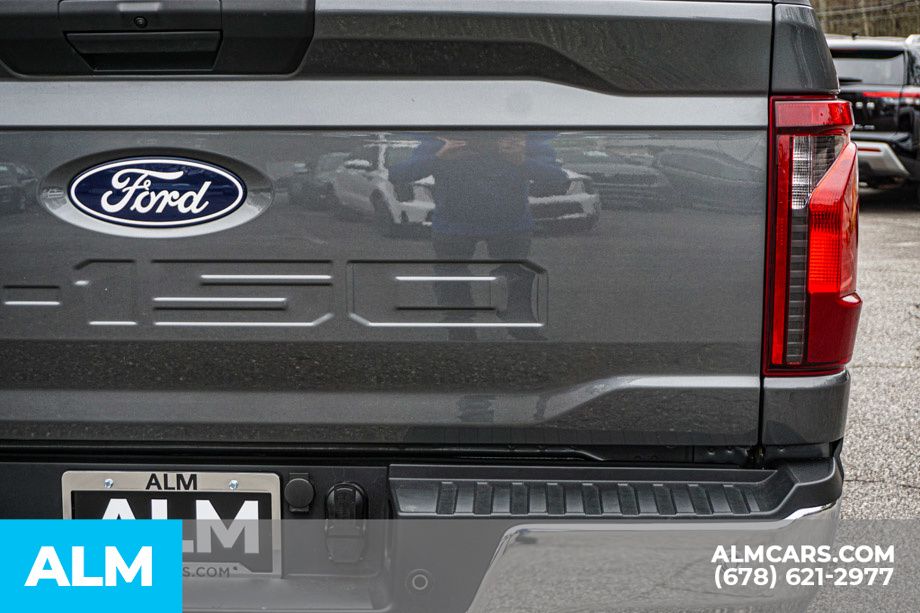 Used 2025 Gray Ford XLT image 13