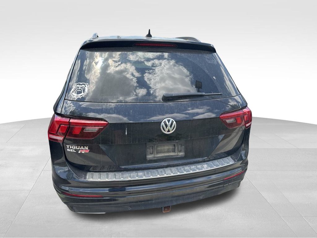 2019 Deep Black Pearl Volkswagen Tiguan 2.0T SEL R-Line FWD SUV