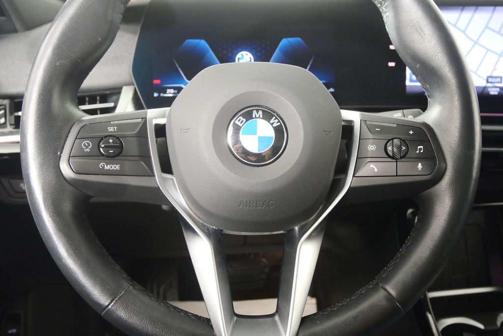 Thumbnail: 2023 BMW X1 - 22