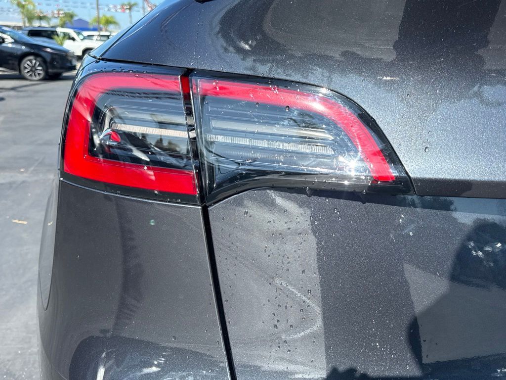 Used 2024 Tesla Model Y SUV