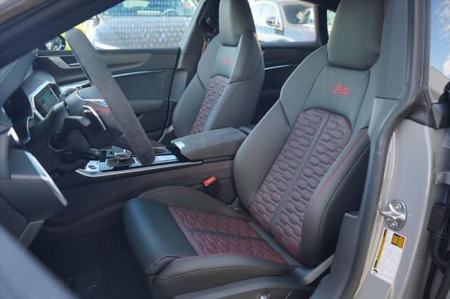 Thumbnail: 2026 Audi RS 7 - 9