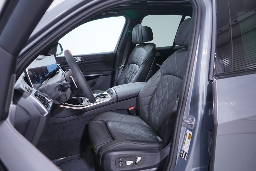 Thumbnail: 2026 BMW X5 - 7