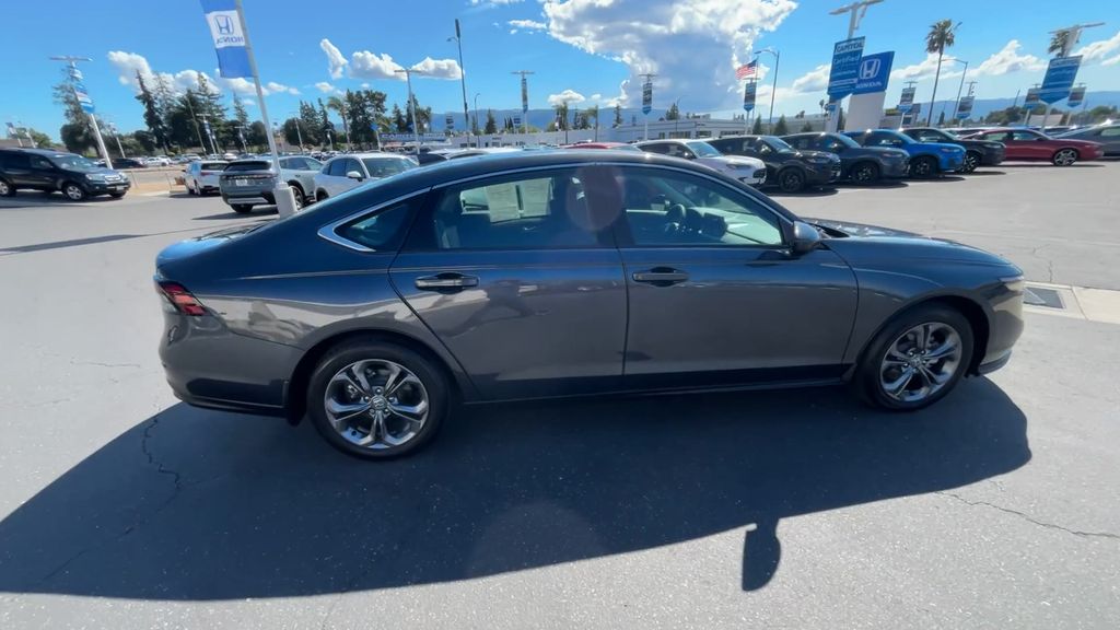 Thumbnail: 2024 Honda Accord - 9