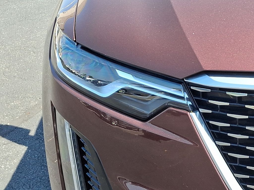 Thumbnail: 2022 Cadillac XT6 - 9