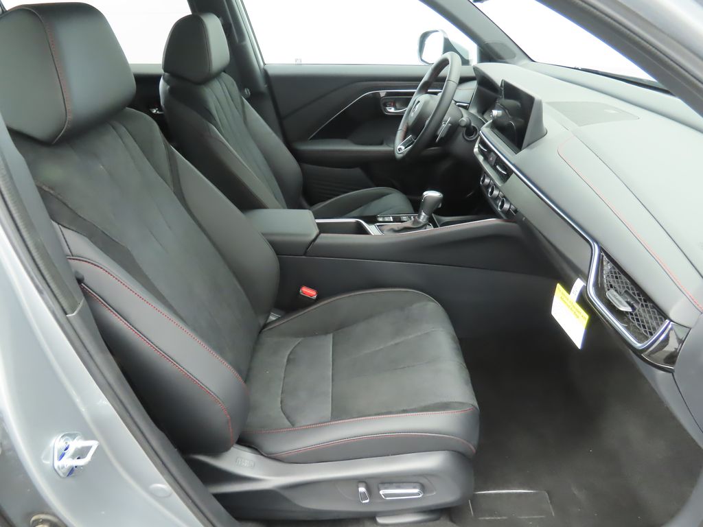 Thumbnail: 2025 Acura ADX - 21