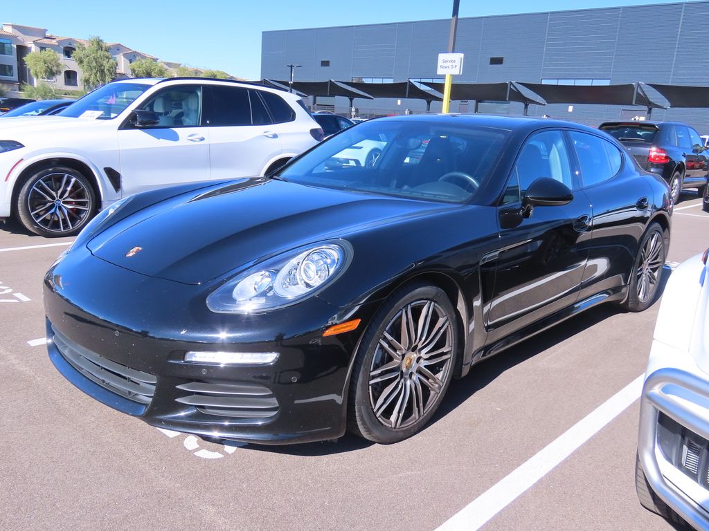 Thumbnail: 2016 Porsche Panamera - 2
