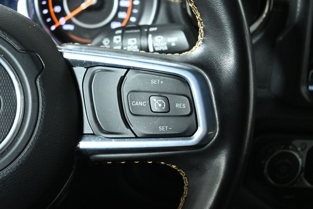 Thumbnail: 2022 Jeep Wrangler - 17