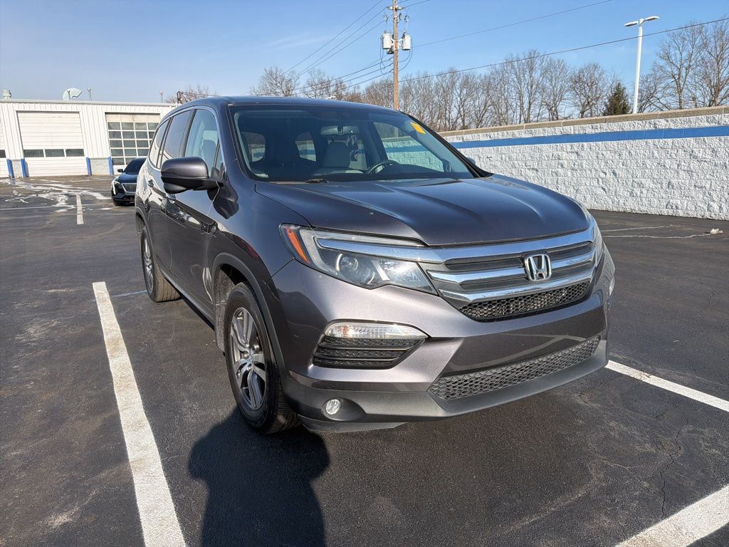 Thumbnail: 2017 Honda Pilot - 5