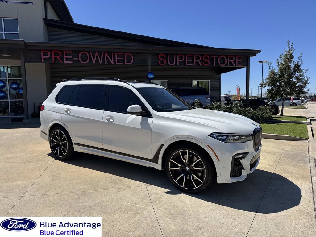 2022 BMW X7 xDrive40i AWD