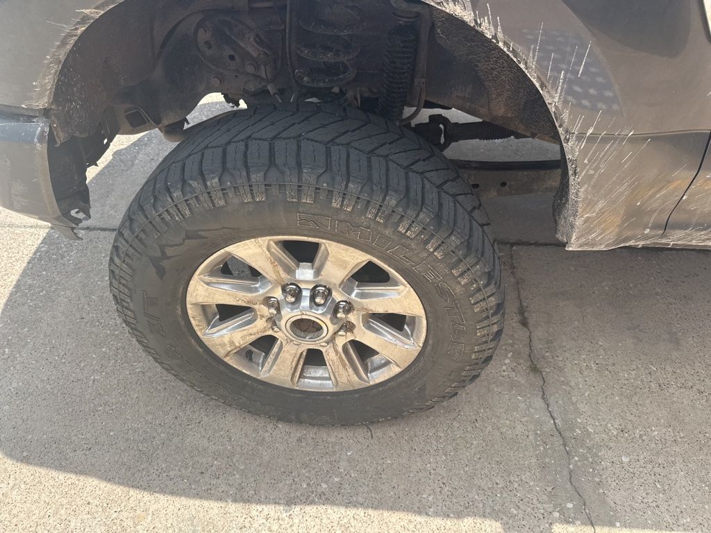 View vehicle photo 2