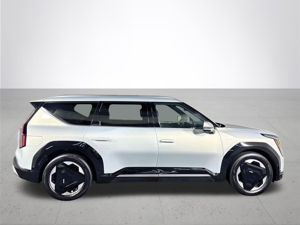 2024 Kia EV9 Land