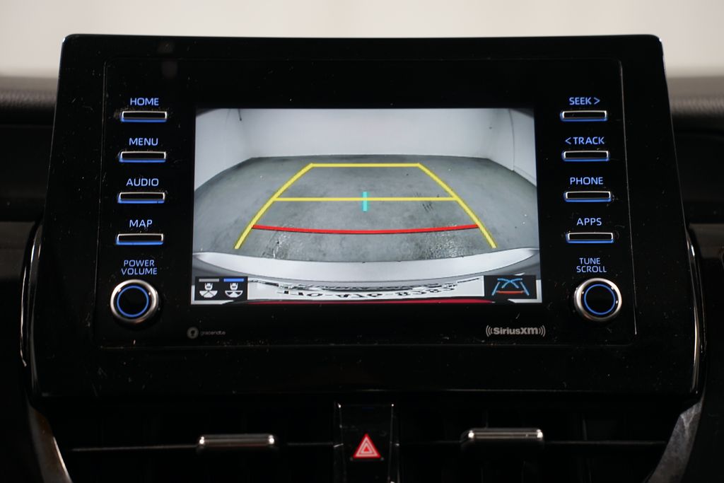 2022 Toyota Camry SE 19