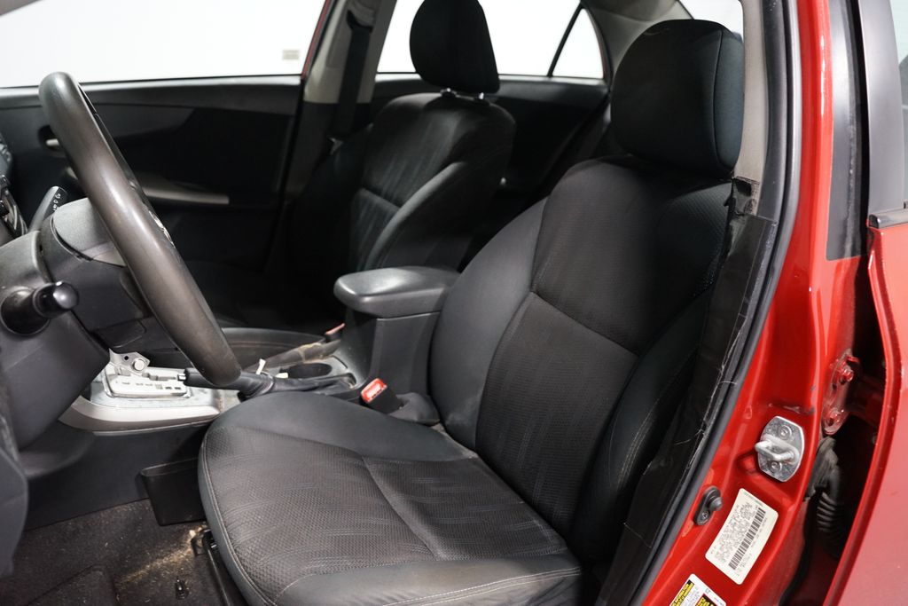 Thumbnail: 2012 Toyota Corolla - 6