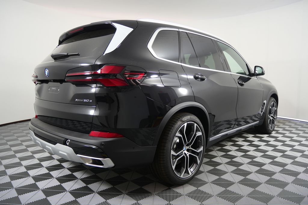 2026 BMW X5 xDrive50e 3