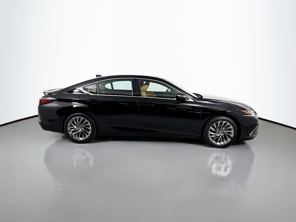 Thumbnail: 2024 Lexus ES - 4