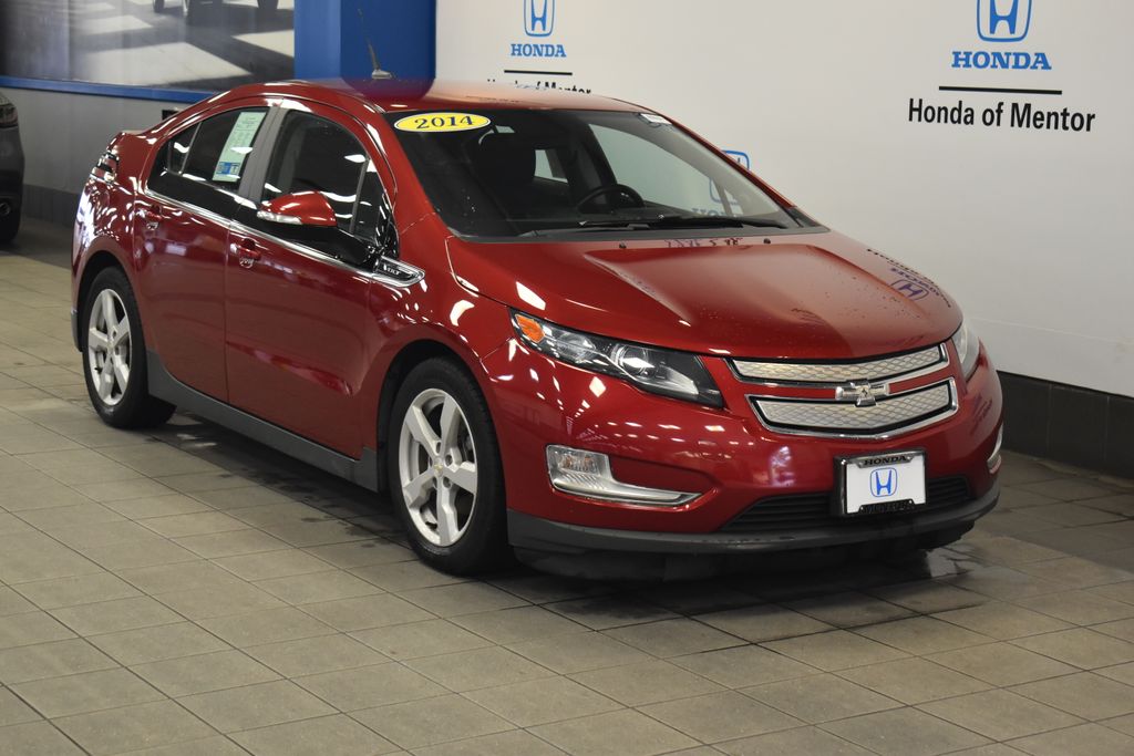 Thumbnail: 2014 Chevrolet Volt - 8