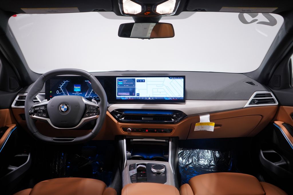 Thumbnail: 2025 BMW 3 Series - 10