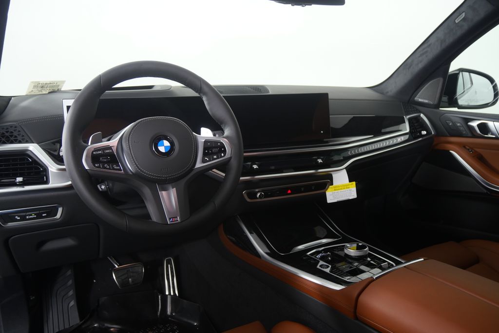 Thumbnail: 2027 BMW X7 - 17