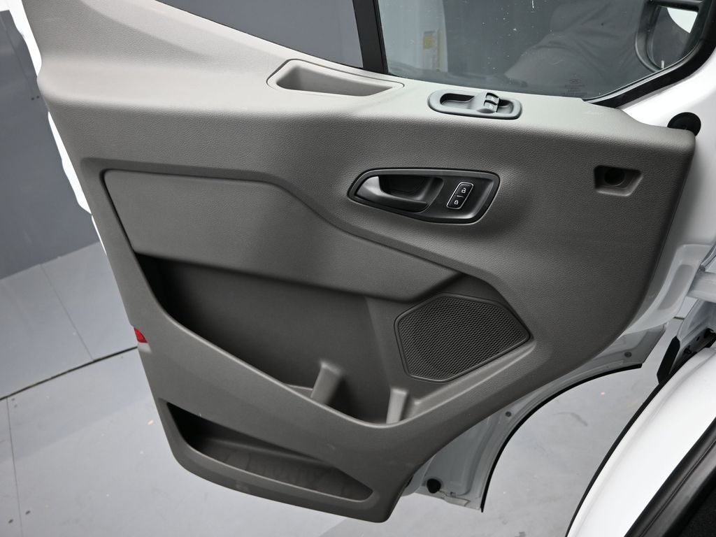 2025 Ford Transit 250
