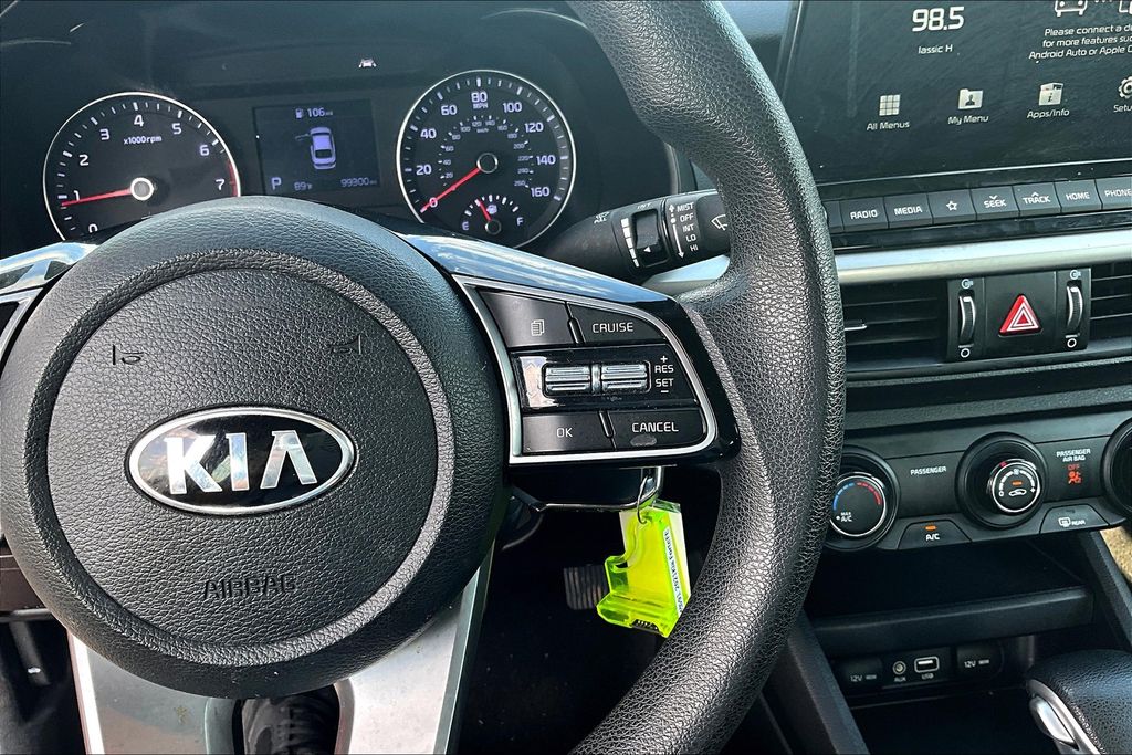 2021 Kia Forte LXS - 11