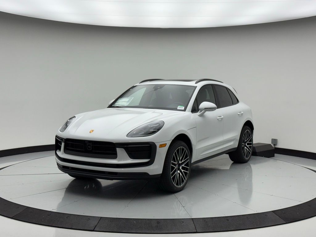 Thumbnail: 2025 Porsche Macan - 1