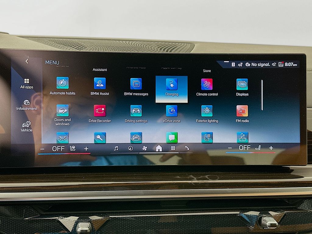 Thumbnail: 2026 BMW X5 - 11