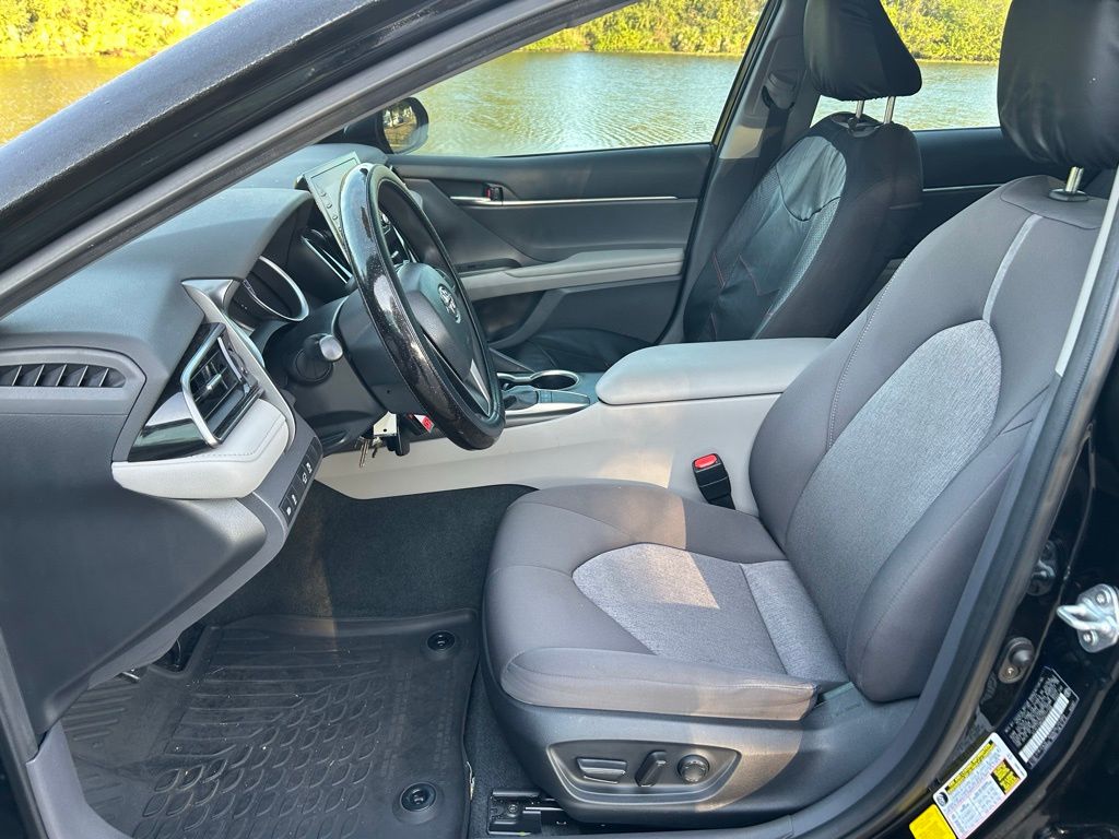 Thumbnail: 2023 Toyota Camry - 14