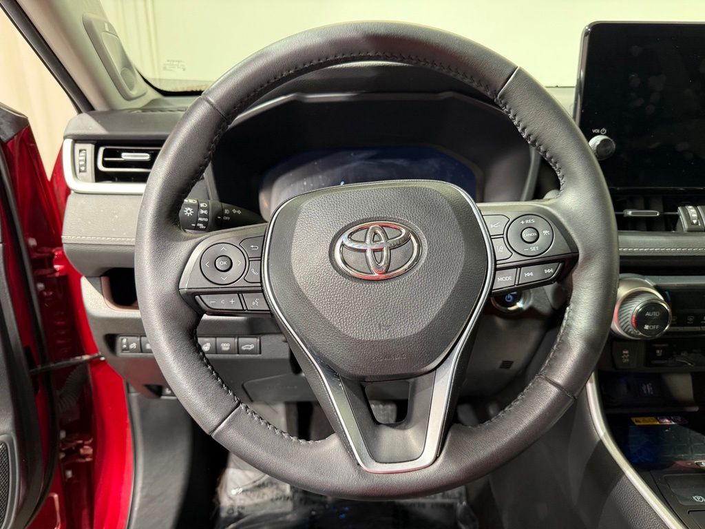 Thumbnail: 2023 Toyota RAV4 - 24