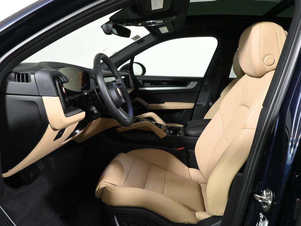 Thumbnail: 2026 Porsche Cayenne - 5