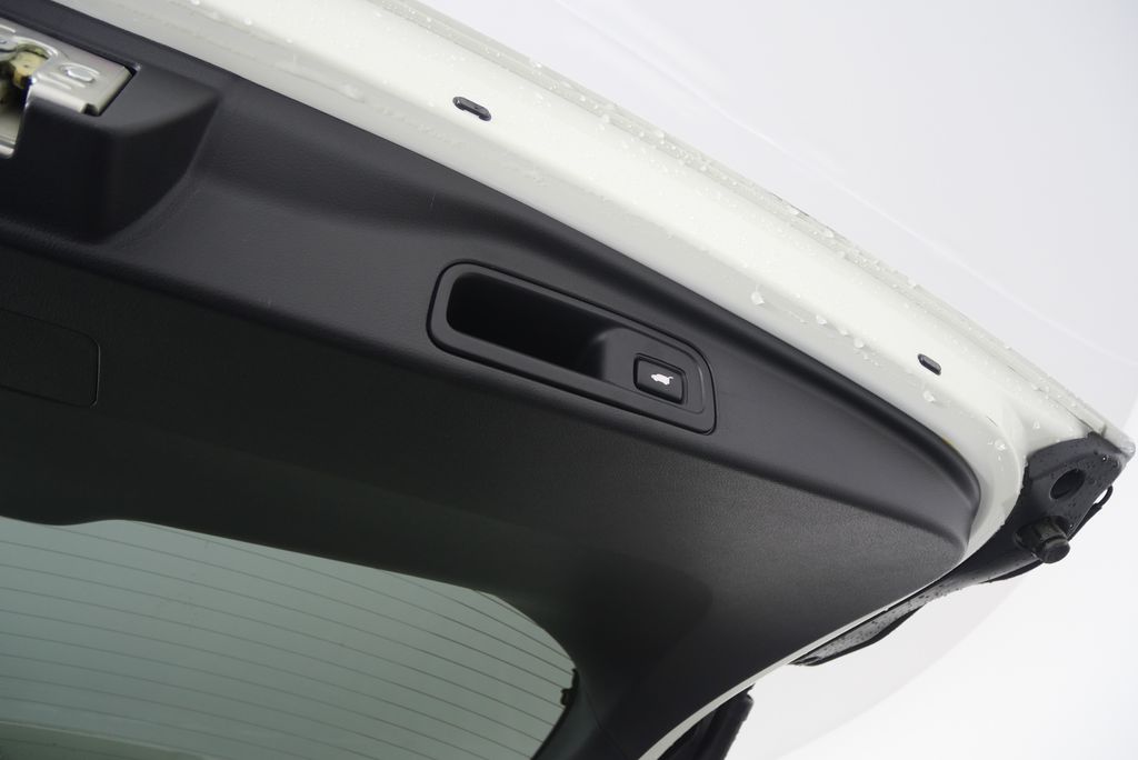 Thumbnail: 2017 Honda Pilot - 18