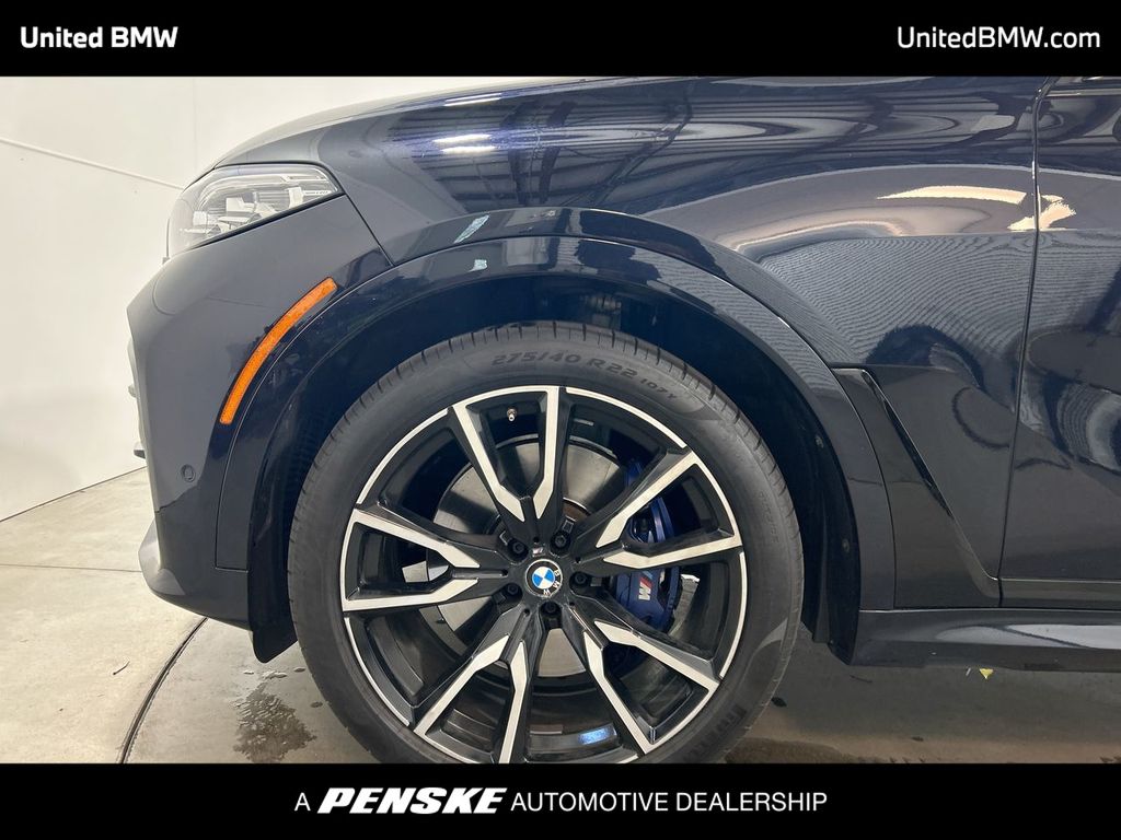 2022 BMW X7 xDrive40i 10