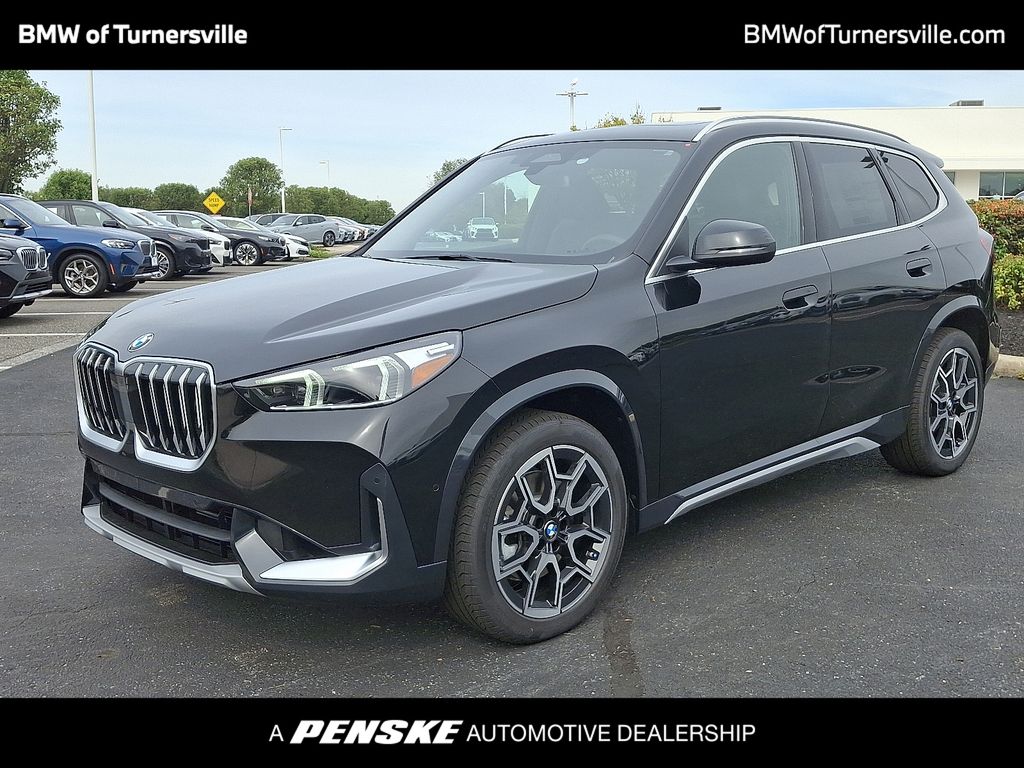 Thumbnail: 2026 BMW X1 - 1