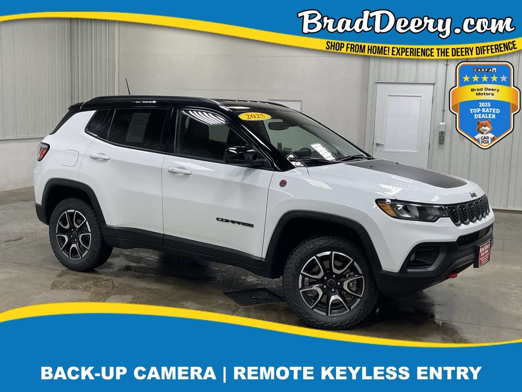  2025 Jeep Compass Trailhawk 4WD   