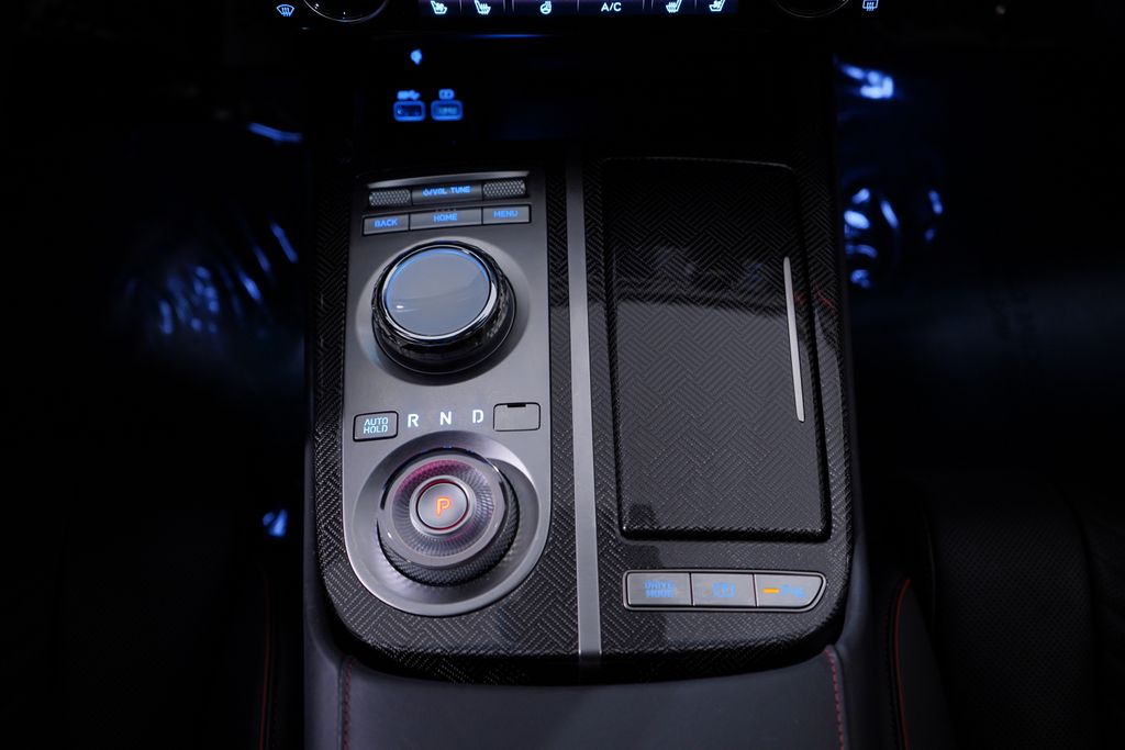 Thumbnail: 2024 Genesis G80 - 14