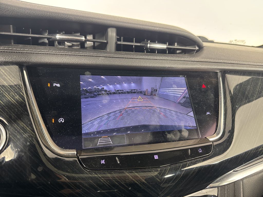 Thumbnail: 2020 Cadillac XT6 - 18