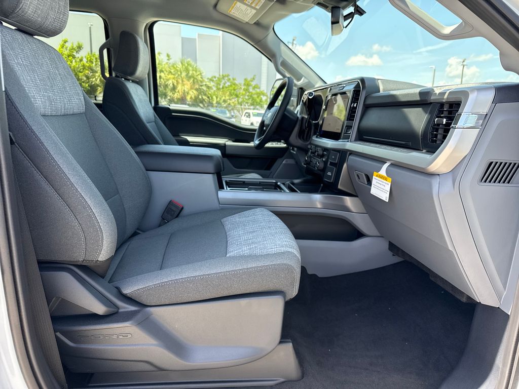 New 2026 White Ford XLT image 22
