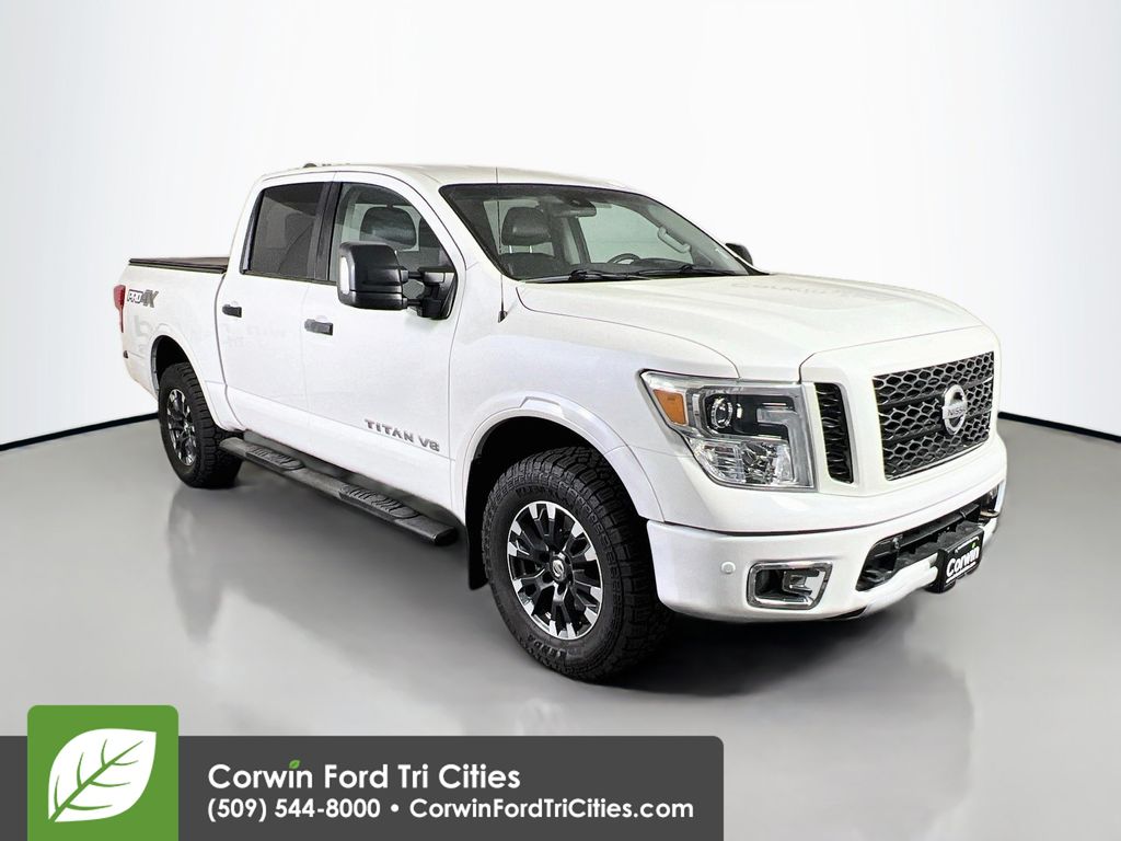 White 2018 Nissan Titan Pickup Truck Four-Wheel Drive 7-Speed Automatic