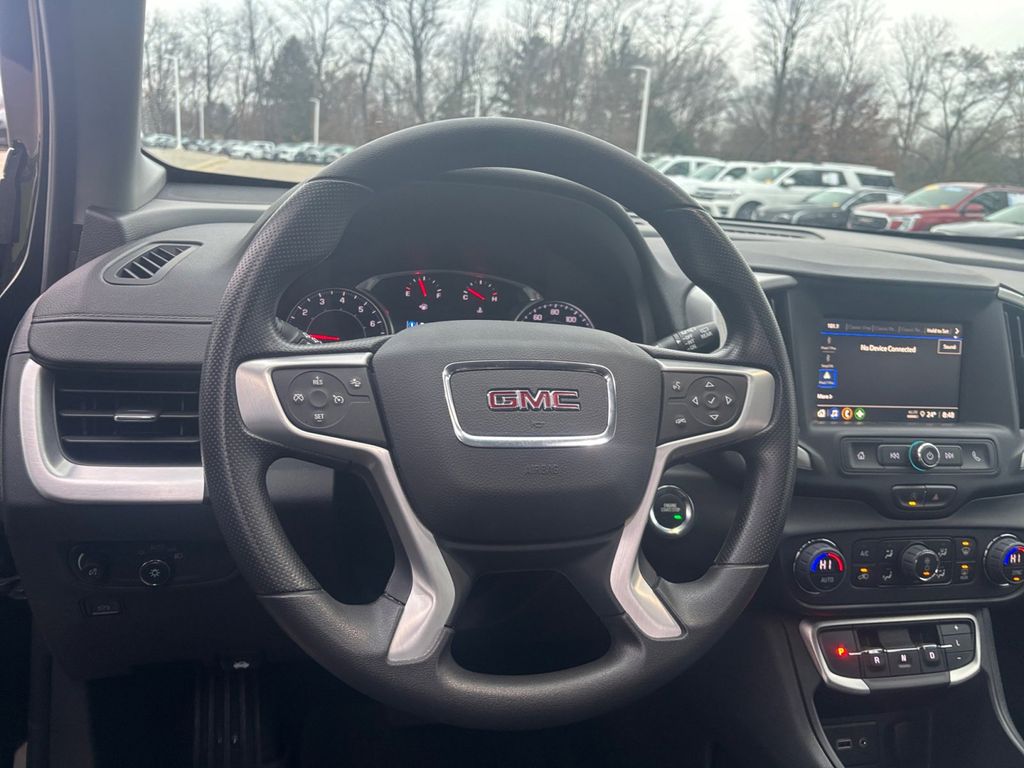 2022 GMC Terrain SLE 11